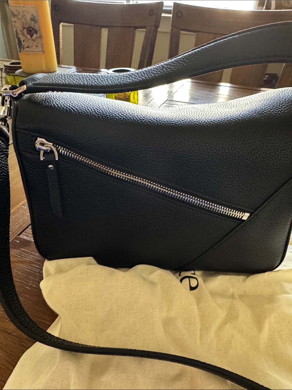 Quince Black Structured Leather Shoulder Bag - Picture 2 of 4